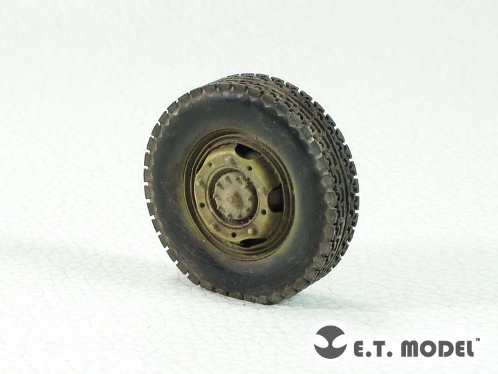 1/35 WWII German Sd.Kfz.234 Weighted Wheels Type.2 (4 pcs) - Click Image to Close