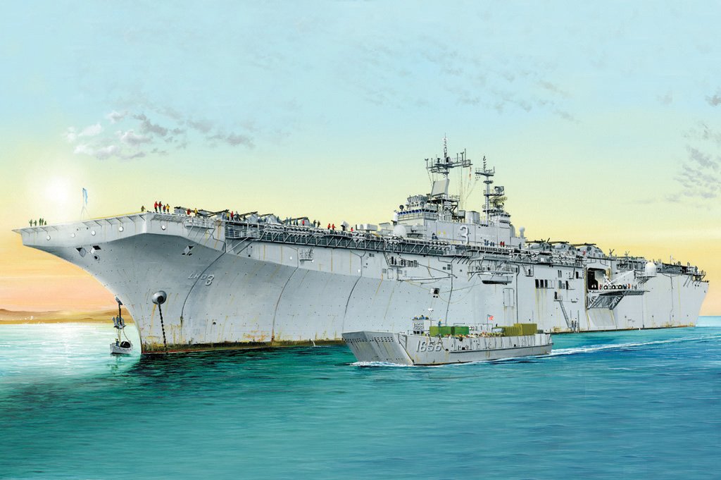 1/700 USS Kearsarge LHD-3, Wasp Class Amphibious Assault Ship - Click Image to Close