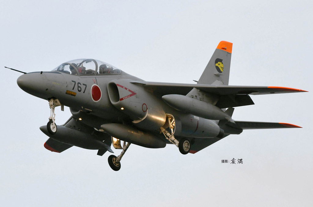 1/72 JASDF T-4 Trainer - Click Image to Close