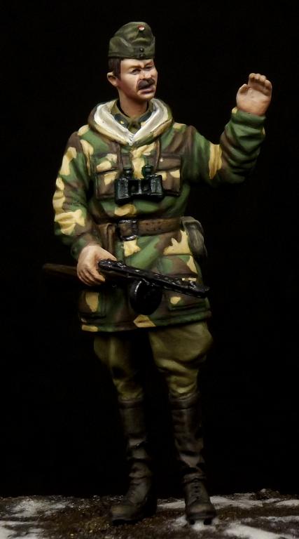 1/35 WWII Hungarian Airborne Assault NCO - Click Image to Close
