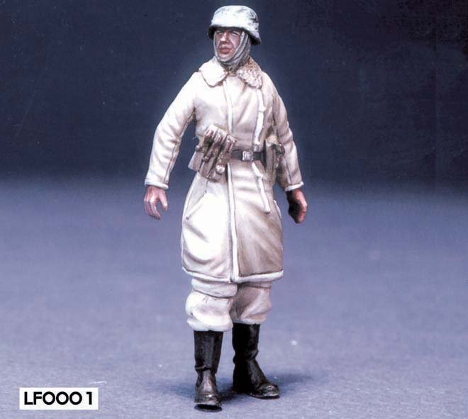 1/35 WWII German Infantry, Winter Clad - Click Image to Close