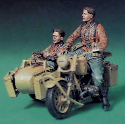 1/35 German SS Rider - Click Image to Close