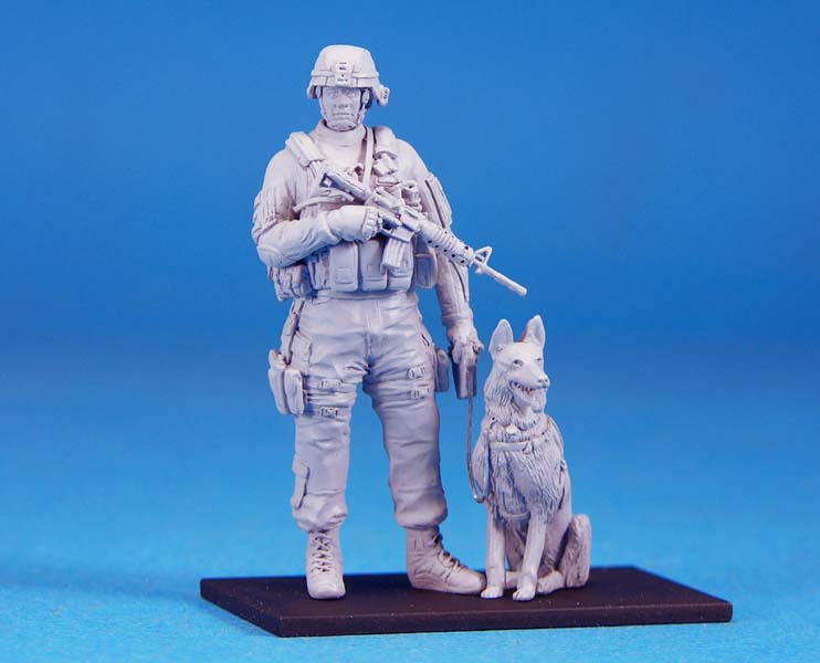 1/35 Modern US K-9 Dog w/ The Handler - Click Image to Close