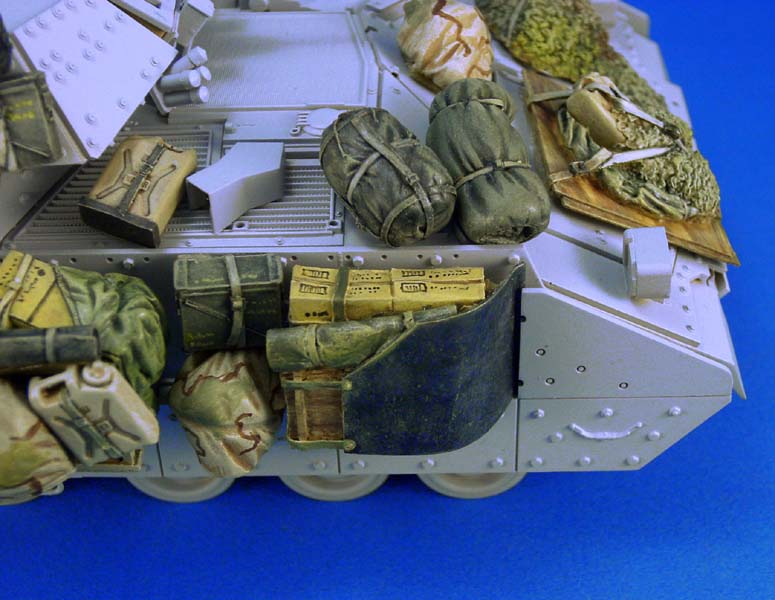 1/35 M2/M3 Bradley Stowage Set - Click Image to Close