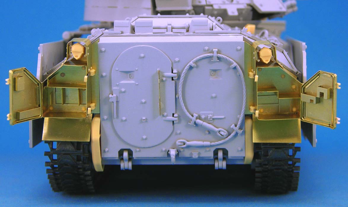 1/35 M2A2/A3 Bradley Detailing Set for Tamiya/Academy - Click Image to Close