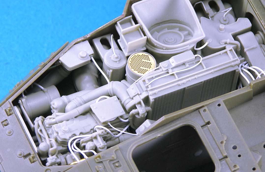 1/35 Stryker Engine Set for AFV Club - Click Image to Close