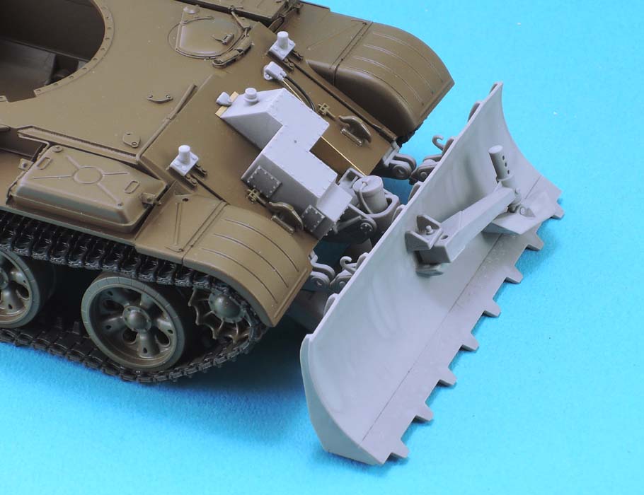 1/35 BTU-55 Dozer Set (for T-55s & T-55 Variants) - Click Image to Close