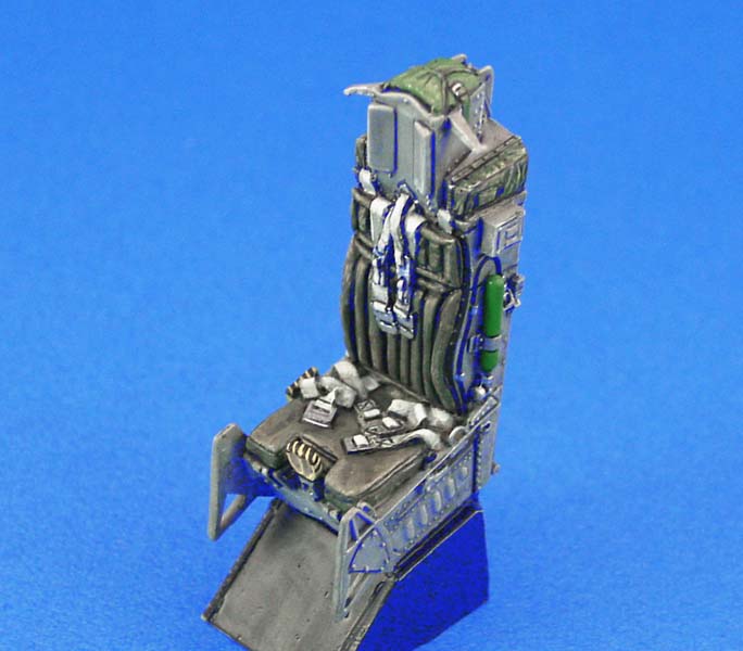 1/32 ACES II Seat for F-16 - Click Image to Close