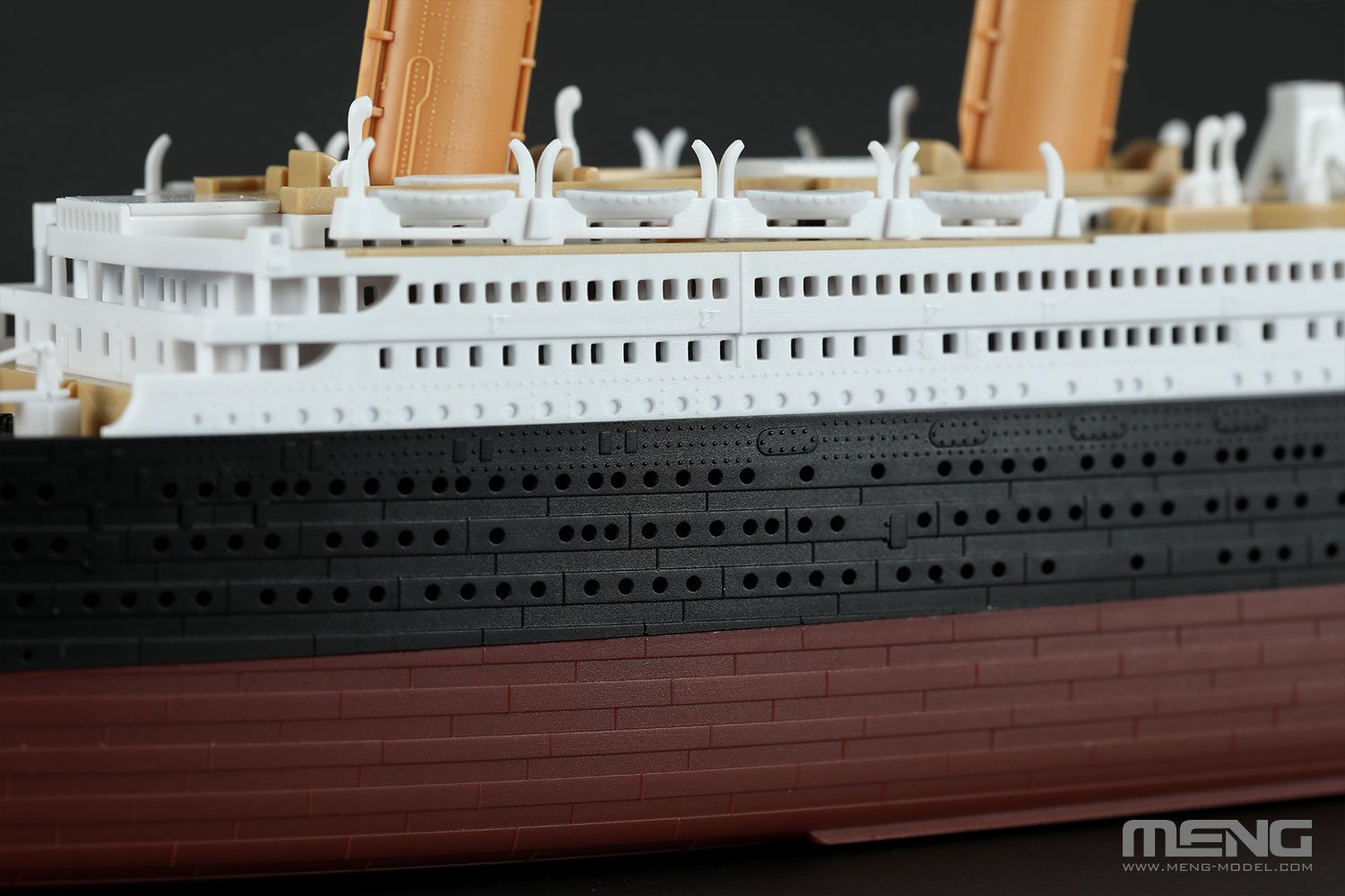 1/700 R.M.S. Titanic - Click Image to Close
