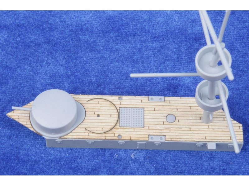 1/350 Imperial Chinese Navy "Chen Yuen" Wooden Deck for Bronco - Click Image to Close