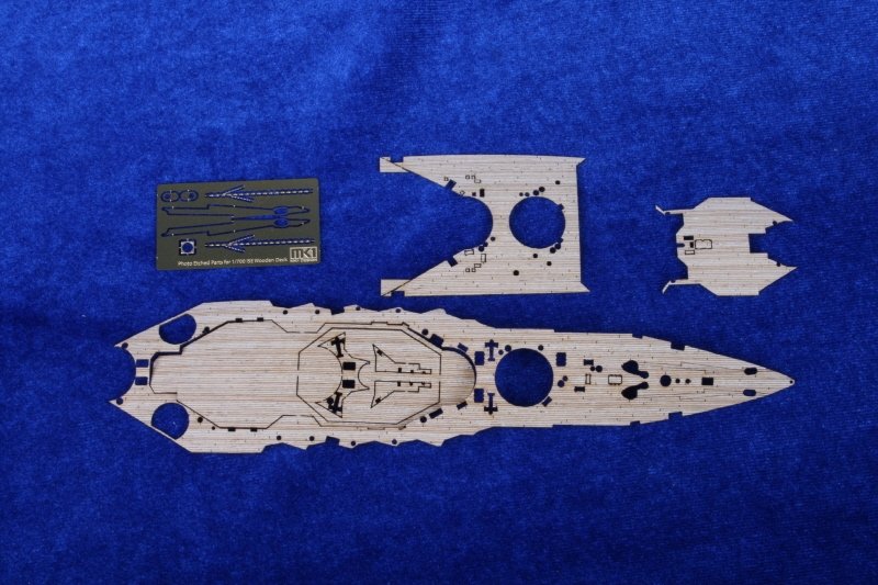 1/700 IJN Ise (Late Version) Wooden Deck for Hasegawa - Click Image to Close