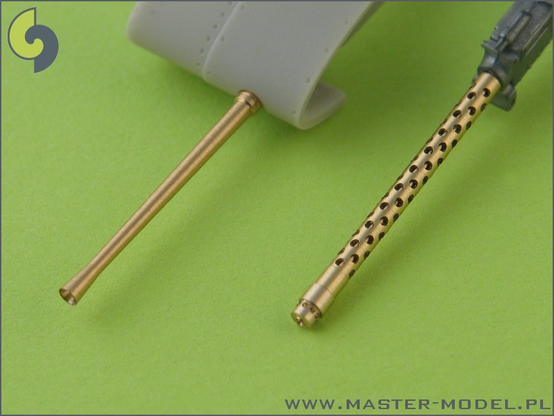 1/32 A6M5 Zero Fighter (7.7mm, 20mm Barrels) and Pitot Tube - Click Image to Close