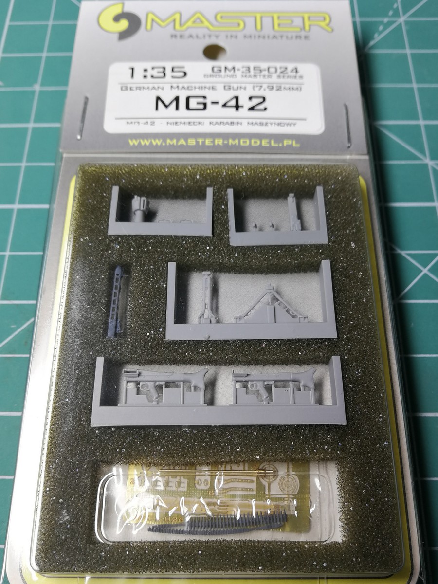 1/35 German MG42 7.92mm Brass, Resin & PE Parts (1 pcs) - Click Image to Close
