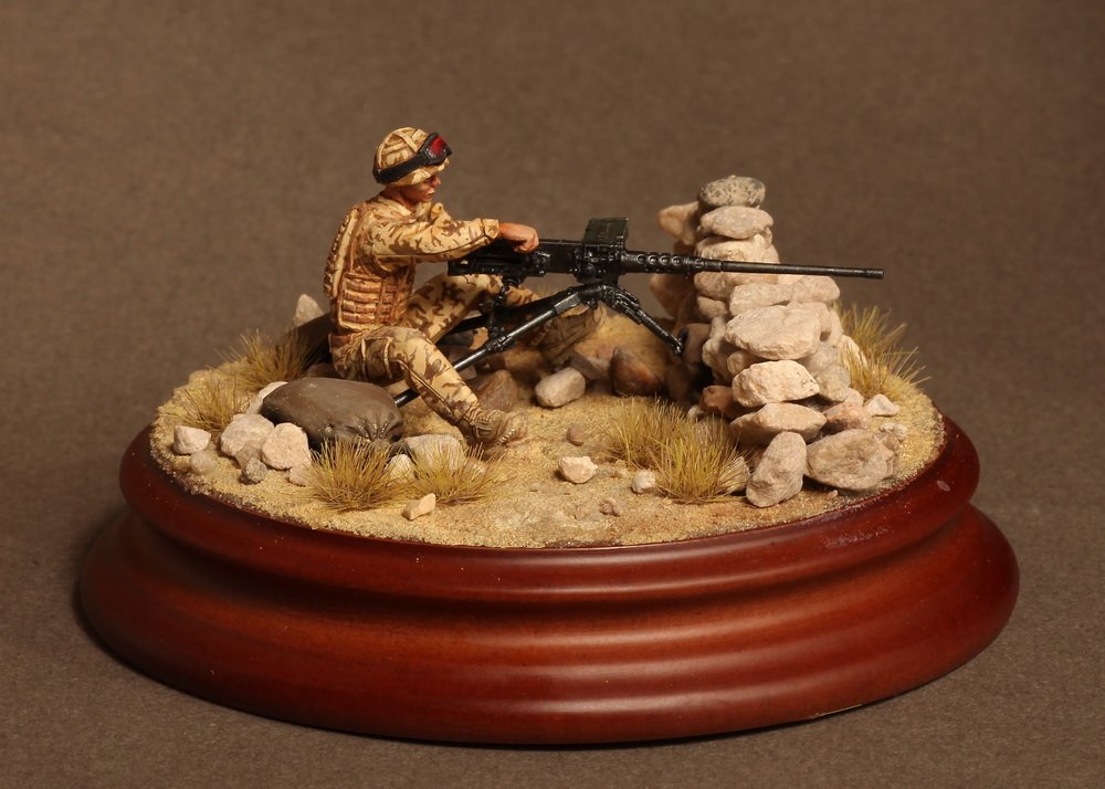 1/35 Modern British Machine Gunner and Cal.50 MG, Without Base - Click Image to Close