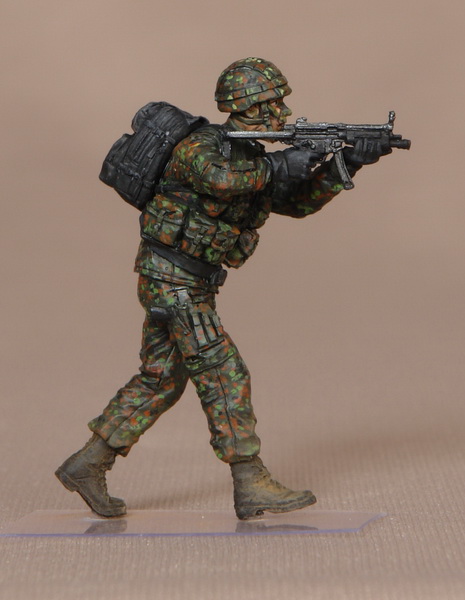 1/35 Modern German Navy "SEK M". Soldier of Special Ops - Click Image to Close
