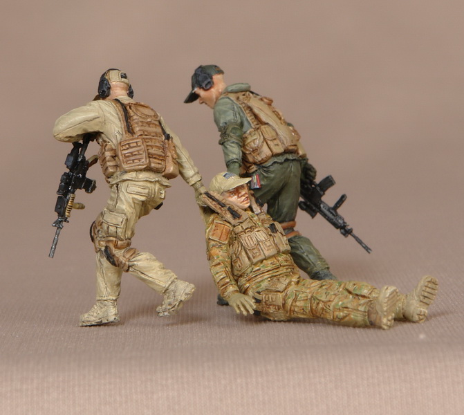 1/35 The Wounded PMC - Click Image to Close