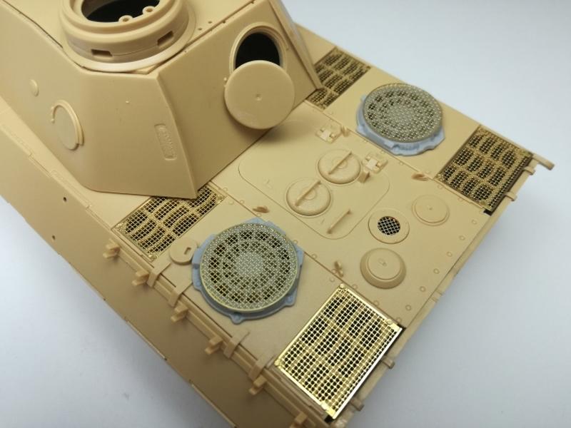 1/35 Panther Ausf.D Early Fan Cover with Grilles for Meng Model - Click Image to Close