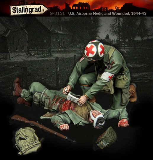 1/35 US Airborne Medic and Wounded - Click Image to Close