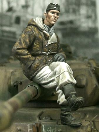 1/35 WWII German SS Panzer Crew - Click Image to Close