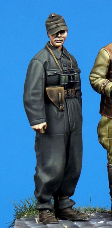 1/35 WWII Hungarian SPG Officer - Click Image to Close