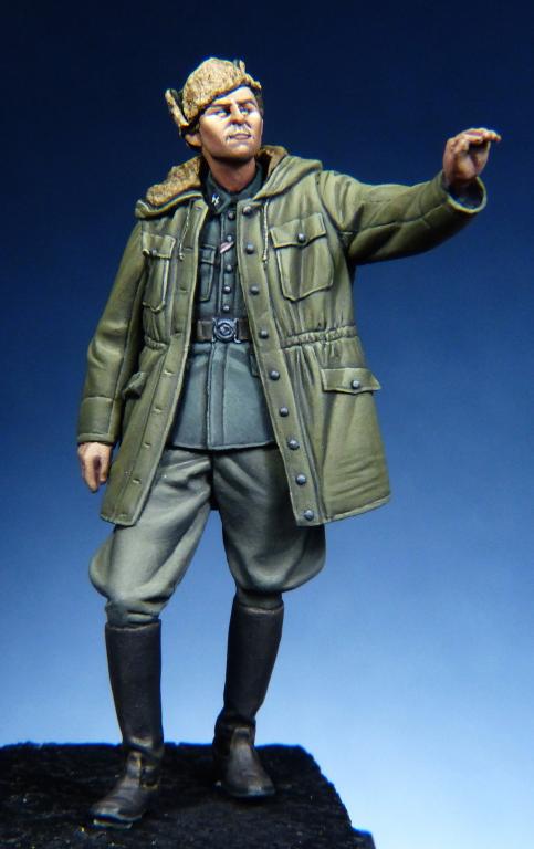 1/35 WWII German Waffen SS Officer - Click Image to Close