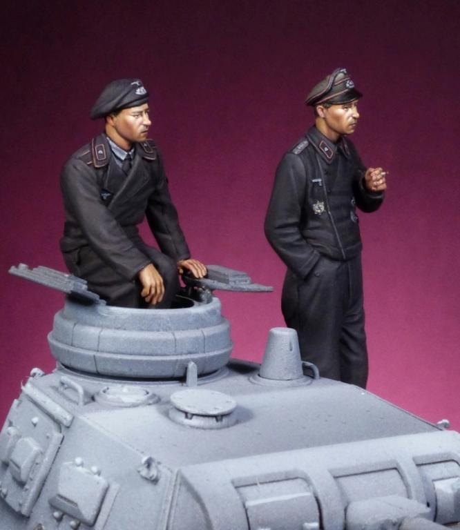 1/35 WWII German Waffen SS/Heer Tank/SPG Crew - Click Image to Close