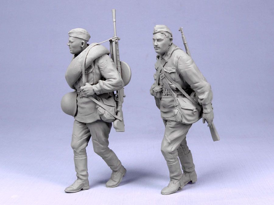 1/35 Red Army Men with Degtiarev MG, Summer 1941 - Click Image to Close