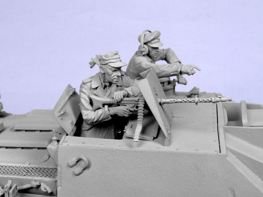 1/35 German StuG Crew, Summer 1943-45 - Click Image to Close