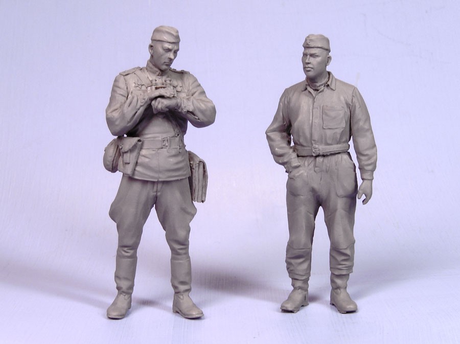 1/35 Soviet Officers, Tankman and Infantryman, Summer 1941-45 - Click Image to Close