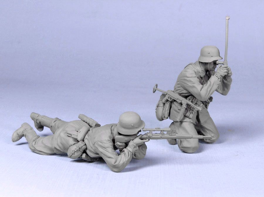 1/35 German Snipers 1943-45 - Click Image to Close