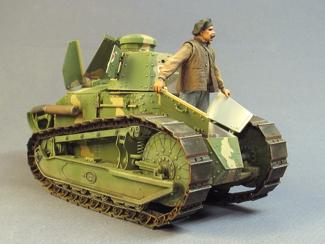 1/35 WWI French Tank Crew - Click Image to Close
